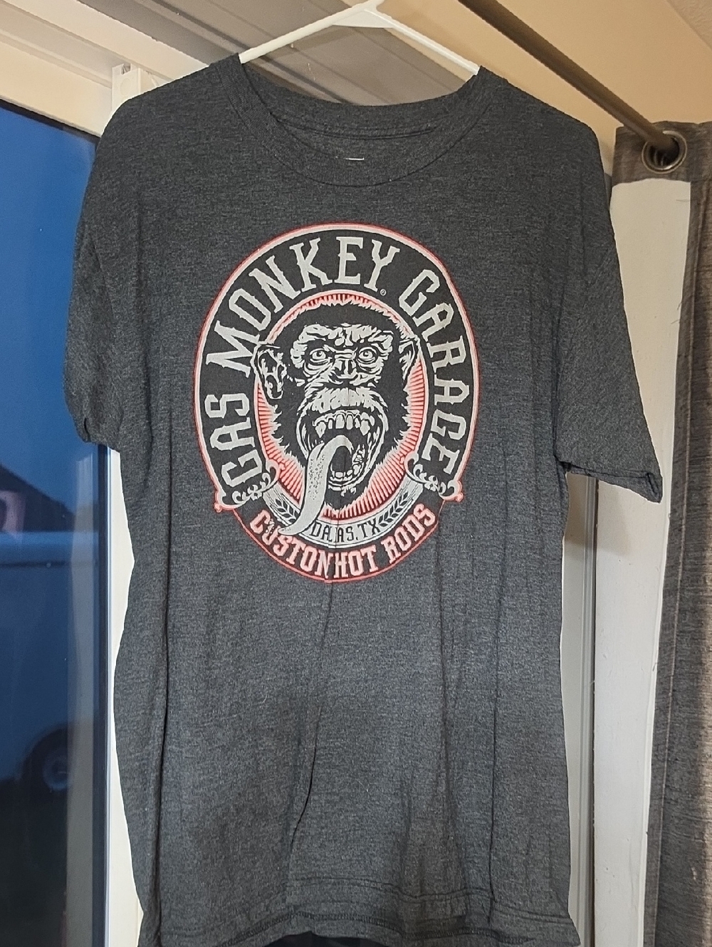 Monkey Garage Men’s Dark Gray Graphic Short Sleeve Tee
